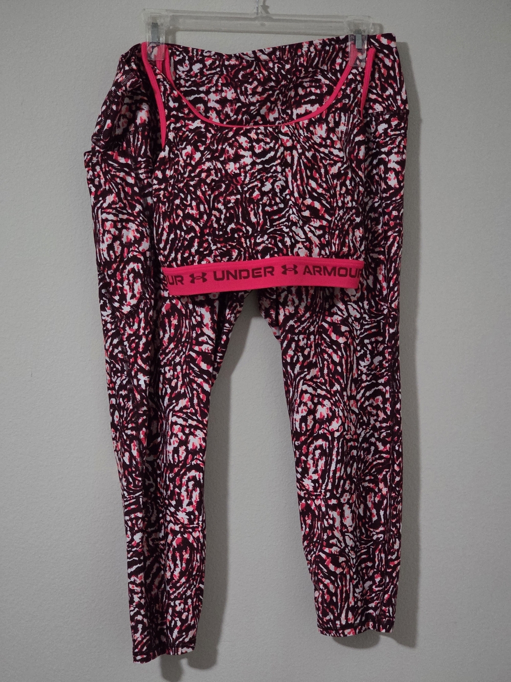 Under Armour Womens Pink Patterned Workout Set